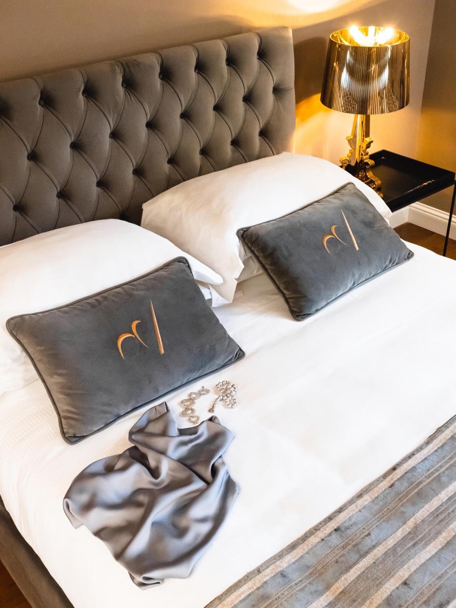 L'Americano Luxury Rooms كيافاري المظهر الخارجي الصورة